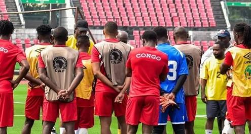 انتهت الأزمة.. تقارير: منتخب الكونغو يستعد للسفر للمغرب 